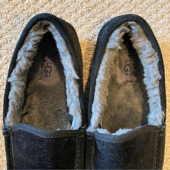 UGG Men’s New Black Ascot Corduroy II Driver (Men) US Size 9 - Picture 8 of 10